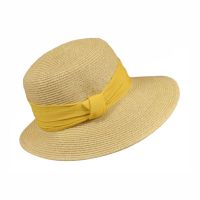 Καπέλο γυναικείο ψάθινο καλοκαιρινό με ασύμμετρο γείσο και κίτρινη κορδέλα
